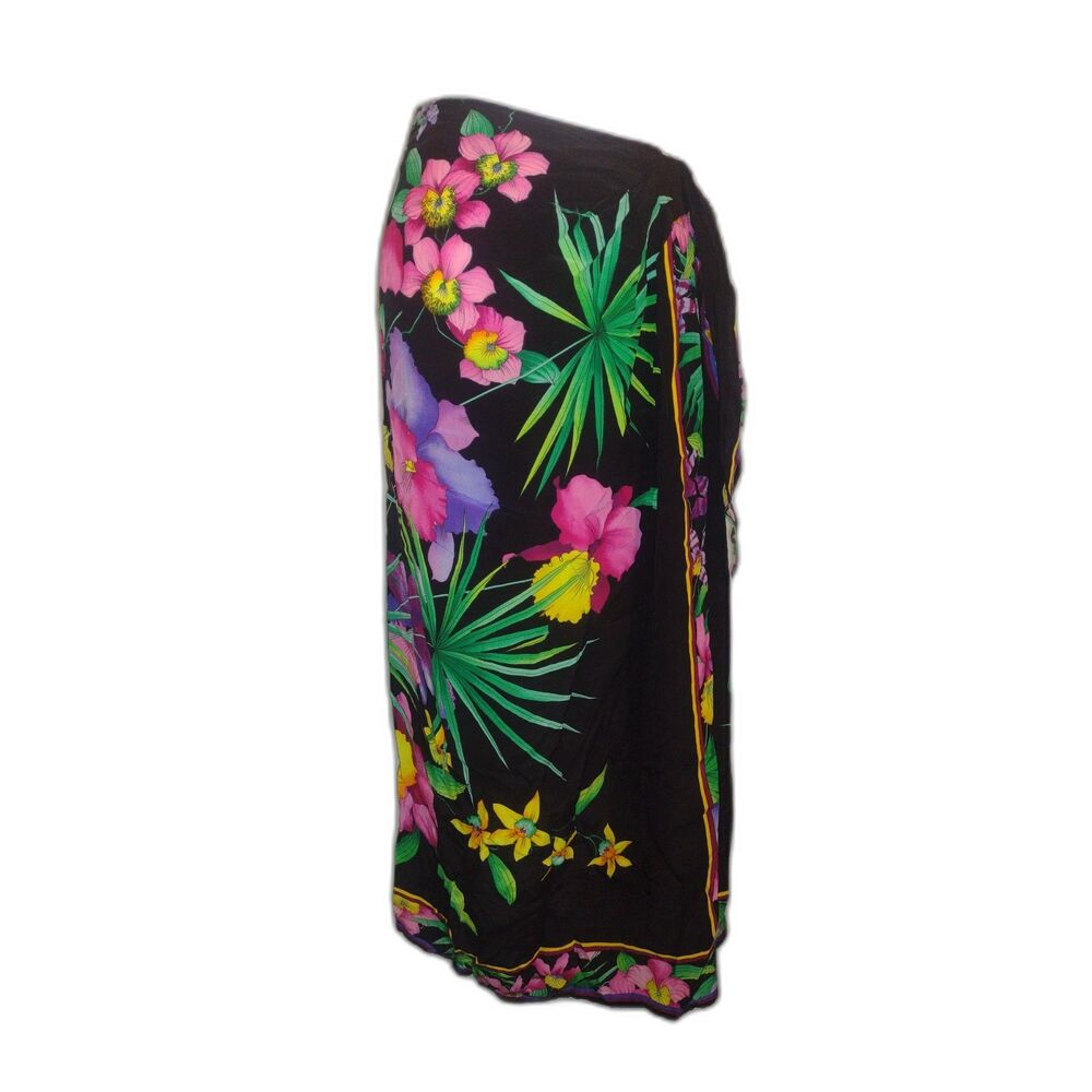 Tropical Floral Print Sarong / Bathing Suit Cover-Up Summer Vacation Beach